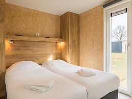 Modern Chalet With Dishwasher, Near the Hunebedcentrum