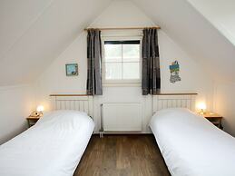 Restyled Country House With Dishwasher, on Texel Near the Sea