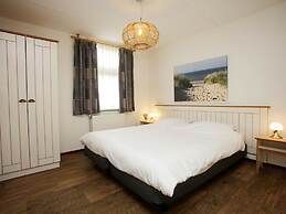 Restyled Country House With Dishwasher, on Texel Near the Sea