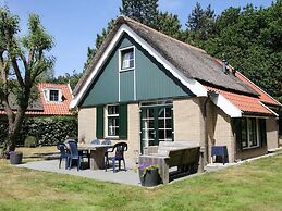 Restyled Country House With Dishwasher, on Texel Near the Sea