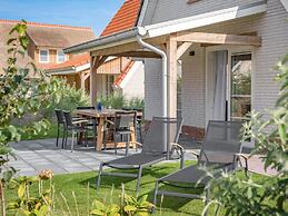 Luxurious Villa With Dishwasher, Only 500 m. From the sea