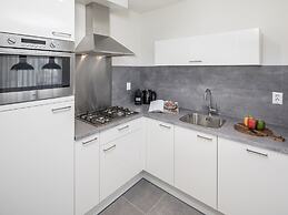 Luxurious Villa With Dishwasher, Only 500 m. From the sea