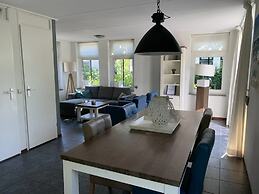 Luxury Holiday Home with Hot Tub at Dutch Coast