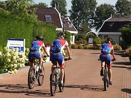 Luxury Holiday Home with Hot Tub at Dutch Coast