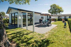 Modern Chalet With Dishwasher in Noordwijk Near the Sea