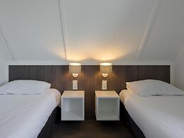 Luxurious Villa With Dishwasher, Only 500 m. From the sea