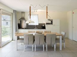 Luxurious Villa With Dishwasher, Only 500 m. From the sea