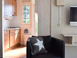 Detached Combined Bungalow with Garden near Veluwe