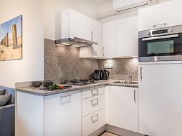 Luxurious Apartment With Dishwasher, 1 km. From the Beach