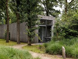 Modern Lodge With Combi-microwave Within Green Surroundings