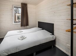 Modern Lodge With Combi-microwave Within Green Surroundings