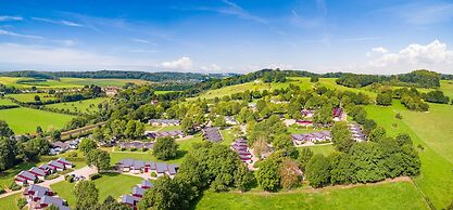 Well-kept Bungalow With Fireplace Near Valkenburg