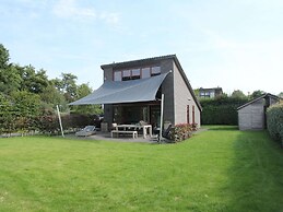 Modern Holiday Home Located Against the Dunes Between Schoorl and Berg