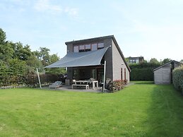 Modern Holiday Home Between Schoorl and Bergen