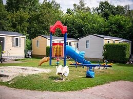 Detached Bungalow With a Dishwasher Near Leeuwarden