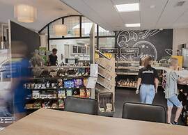 Atmospheric Chalet with Porch near Veluwe