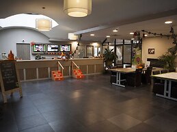 Atmospheric Chalet with Porch near Veluwe