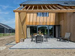 Semi-detached House Near the Beach