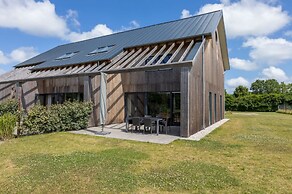 Semi-detached House Near the Beach