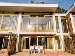 Luxurious Holiday Home With Dishwasher, 200 m From the Beach