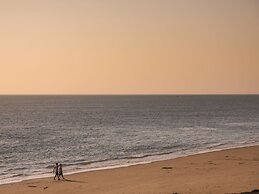 Luxurious Holiday Home With Dishwasher, 200 m From the Beach