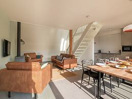 Luxurious Holiday Home With Dishwasher, 200 m From the Beach