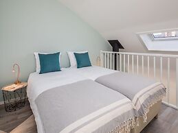 Luxurious Holiday Home With Dishwasher, 200 m From the Beach