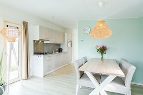 Modern Chalet With Dishwasher, Near the Beach