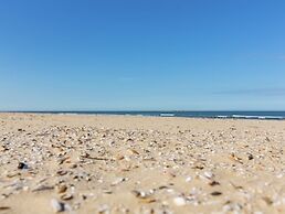 Modern Chalet With Dishwasher, Near the Beach