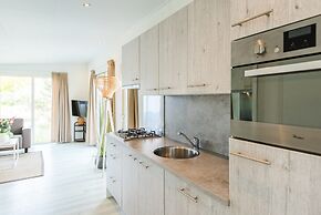 Modern Chalet With Dishwasher, Near the Beach