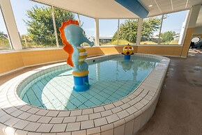 Modern Chalet With Dishwasher, Near the Beach