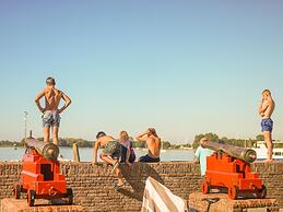 Modern Villa With 3 Bathrooms, Located Close to Lake Veere