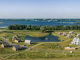 Modern Villa With 3 Bathrooms, Located Close to Lake Veere