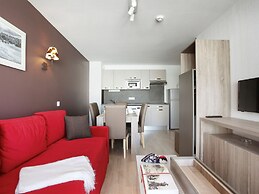 Chalet in Paradiski With Spa & Pool Access