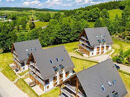 Spacious, Modern Apartment Near the Centre
