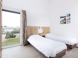 Detached Single Story Holiday Home Near the Sea