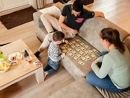 Detached Villa with Outdoor Fireplace near Veluwe