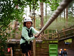 Detached Villa with Outdoor Fireplace near Veluwe