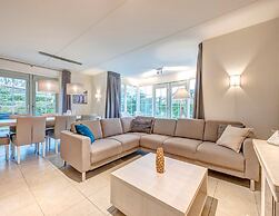 Restyled Thatched Villa Near the Sea in Cosy Domburg