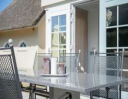 Restyled Thatched Villa Near the Sea in Cosy Domburg