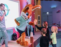 Restyled Thatched Villa Near the Sea in Cosy Domburg