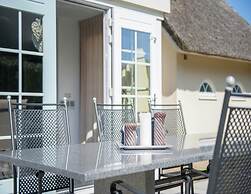 Restyled Thatched Villa Near the Sea in Cosy Domburg