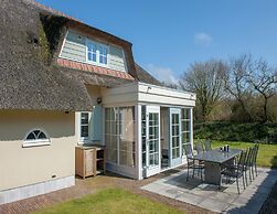 Restyled Thatched Villa Near the Sea in Cosy Domburg