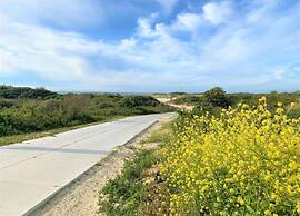 Semi-detached Villa With Microwave Near the Beach