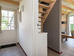 Comfortable Home With a Terrace Near the Oosterschelde