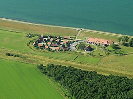 Comfortable Home With a Terrace Near the Oosterschelde