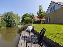 Detached House With Dishwasher Near Hoorn