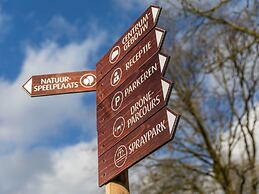 Modern Lodge With two Bathrooms Within Green Surroundings