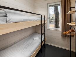 Modern Lodge With two Bathrooms Within Green Surroundings