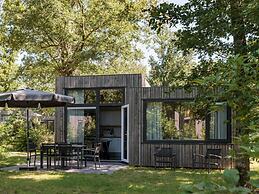 Modern Lodge With two Bathrooms Within Green Surroundings